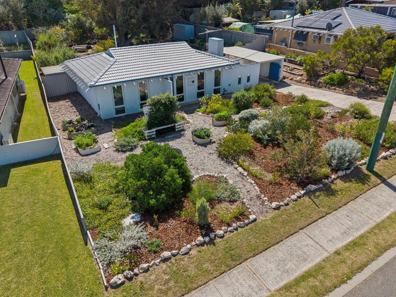 98 Brazier Road, Yanchep WA 6035