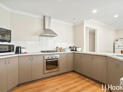 24 Clarinda Avenue, Orelia WA 6167