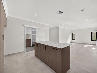 86 Brooklands Drive, Henley Brook WA 6055