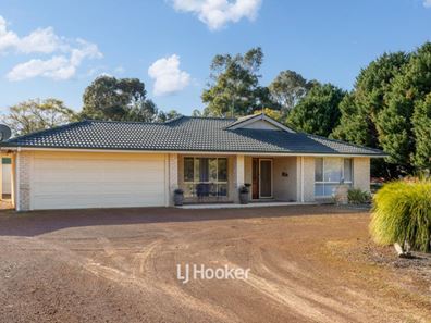 4 Headland Road, Leschenault WA 6233