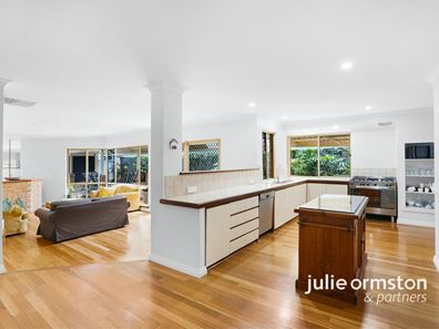 17 Tanning Way, Woodvale WA 6026