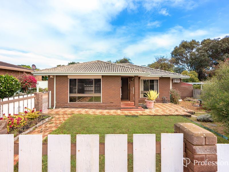 15 Assen Street, Rangeway WA 6530