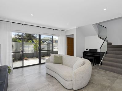 1/35 Second Avenue, Kensington WA 6151