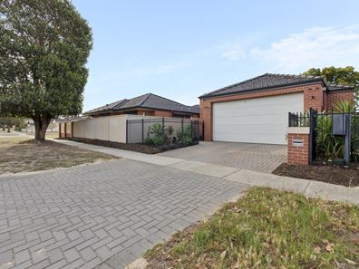 63 Fernhurst Crescent, Balga WA 6061