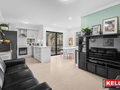 4/61 Kennerly Street, Cloverdale WA 6105