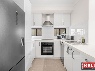 4/61 Kennerly Street, Cloverdale WA 6105