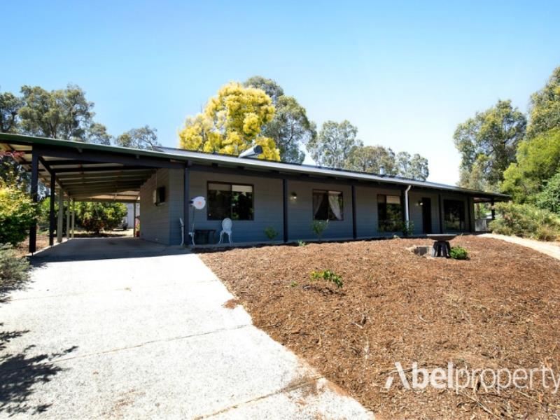 8 Birch Place, Stoneville