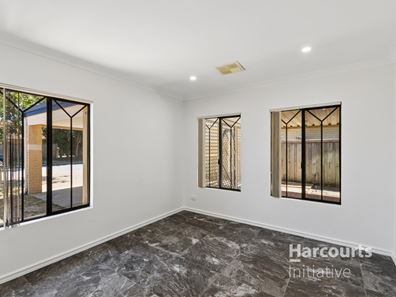 12 Napoli Avenue, Ellenbrook WA 6069