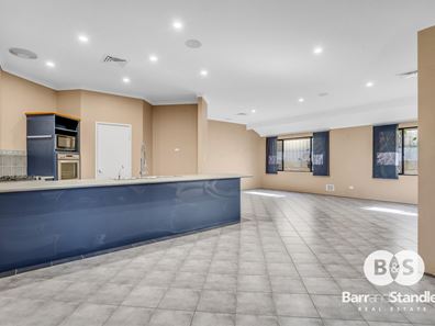 4 Blaxland Road, Dalyellup WA 6230