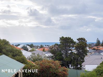 16 Rothwald Place, Hillarys WA 6025