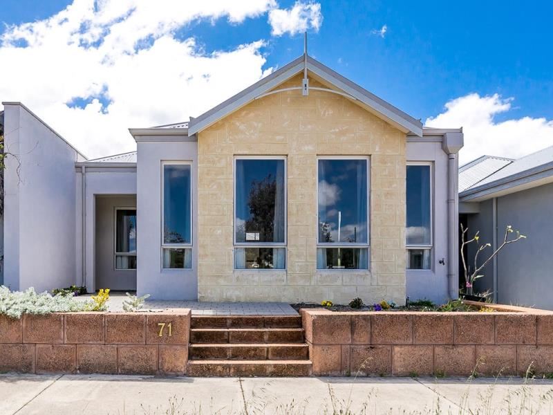 71 Chandala Turn, Ellenbrook WA 6069