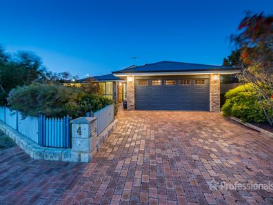 4 Irvine Cove, Mindarie WA 6030