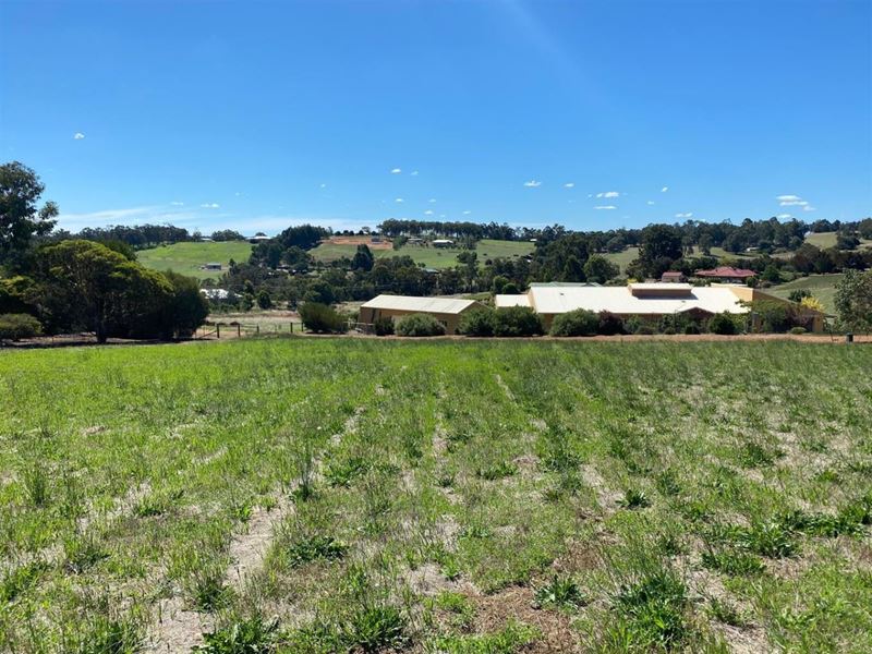 7 Magnolia Retreat, Kangaroo Gully