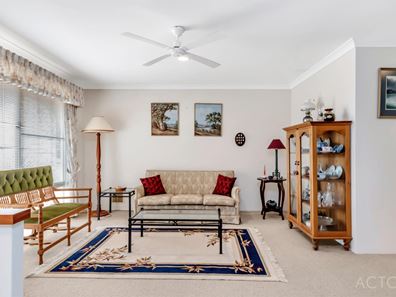 1 Quayside Close, Halls Head WA 6210