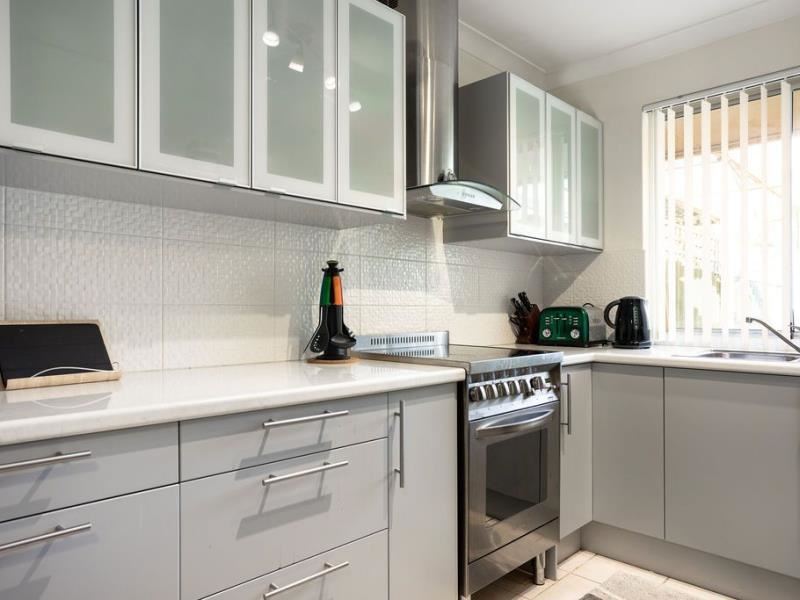 2A Ashton Place, Leeming