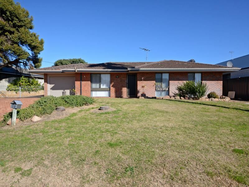 38 St Ives Drive, Yanchep