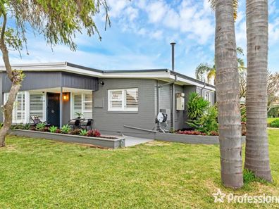 1A Capri Place, Safety Bay WA 6169