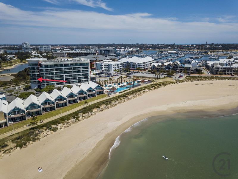 206/16 Dolphin Drive, Mandurah