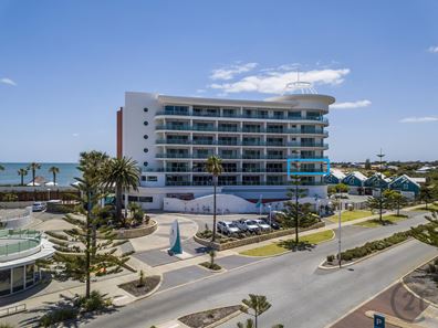 206/16 Dolphin Drive, Mandurah WA 6210