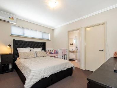 UNDER OFFE/7a Ashcroft Way, Balga WA 6061