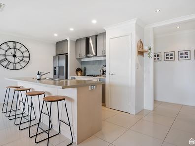 9 Araucaria Boulevard, Byford WA 6122