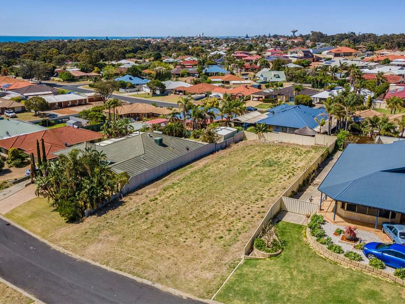 11 Dryandra Place, Halls Head