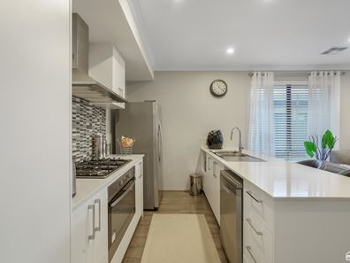 26 Haflinger Way, Byford WA 6122