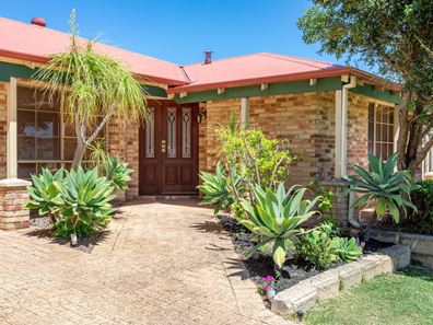 10 Juniper Court, Thornlie WA 6108