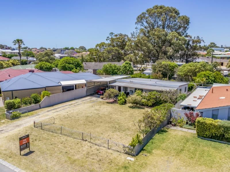 6 Goomarl Street, Dudley Park WA 6210