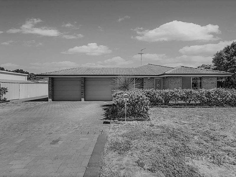 45 Pentland Crescent, Dudley Park WA 6210