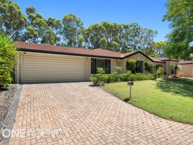 26 Woodhouse Circuit, Canning Vale WA 6155