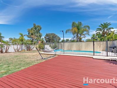 4 Mulga Court, Banksia Grove WA 6031