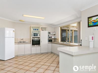 23 Marraboor Place, Success WA 6164