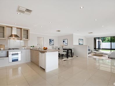 26 Brown Crescent, Seville Grove WA 6112