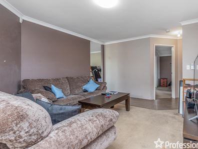 15 Orania Mews, Warnbro WA 6169