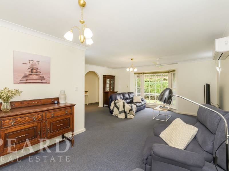 94 Hillwood Avenue, Warwick