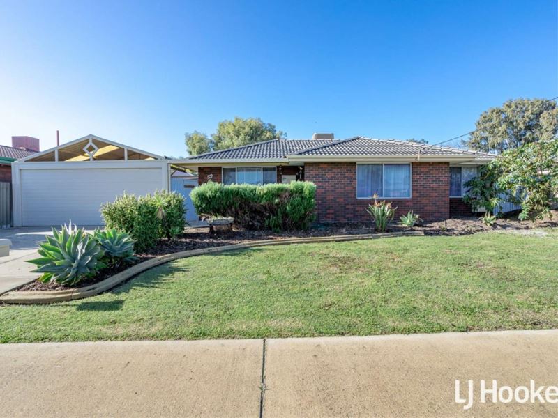 52 Lyrebird Way, Thornlie