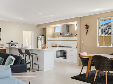 11 Hampden Rise, Baldivis WA 6171