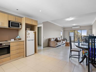 80/6 Walsh Loop, Joondalup WA 6027