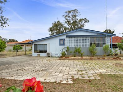 1/1 Fourth Avenue, Mandurah WA 6210