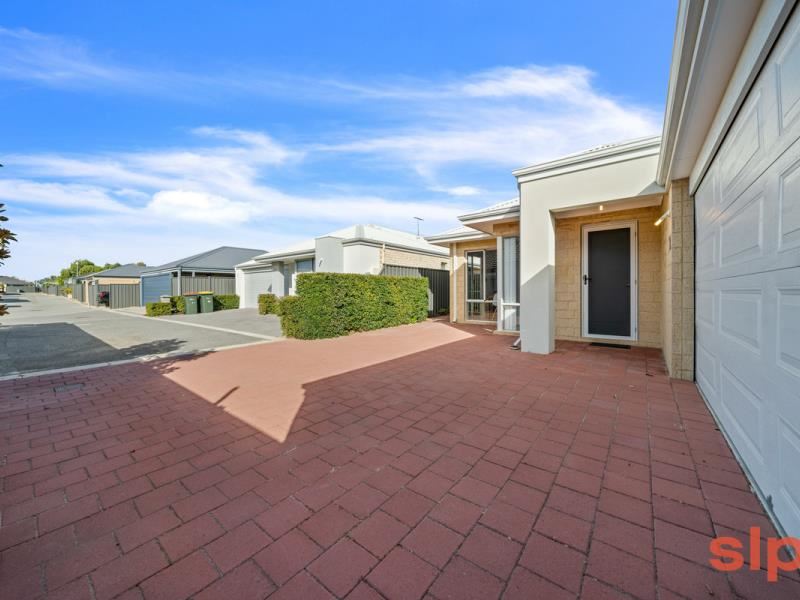 18B Birdsnest Crescent, Banksia Grove WA 6031