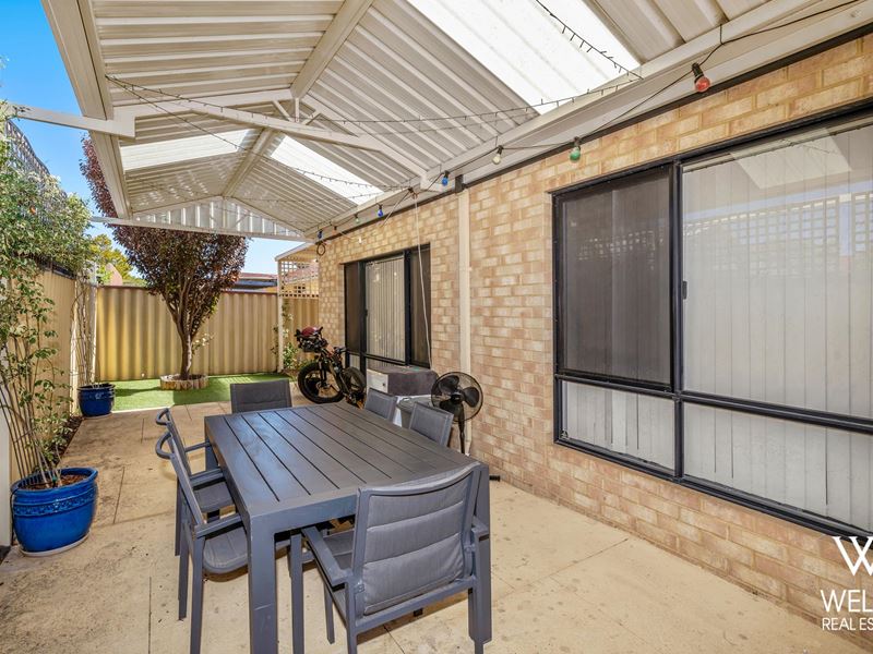 12 Terelinck Crescent, Redcliffe