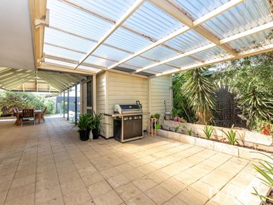 2 Burdett Place, Padbury WA 6025