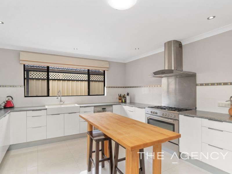 16 Observatory Drive, Clarkson