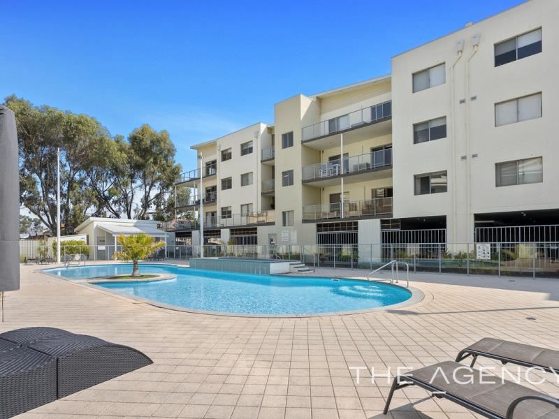 1/88 Lakeside Drive, Joondalup