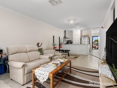 9 Sparsa Way, Kwinana Town Centre WA 6167