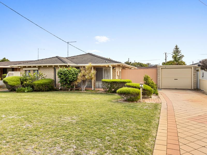 9 Barron Court, Rockingham WA 6168