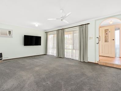 9 Barron Court, Rockingham WA 6168