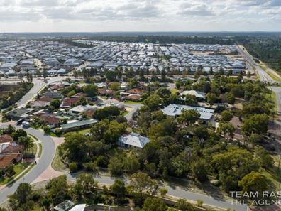 4 Harbour Elbow, Banksia Grove WA 6031