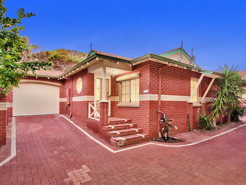 2/21 Brighton Road, Scarborough